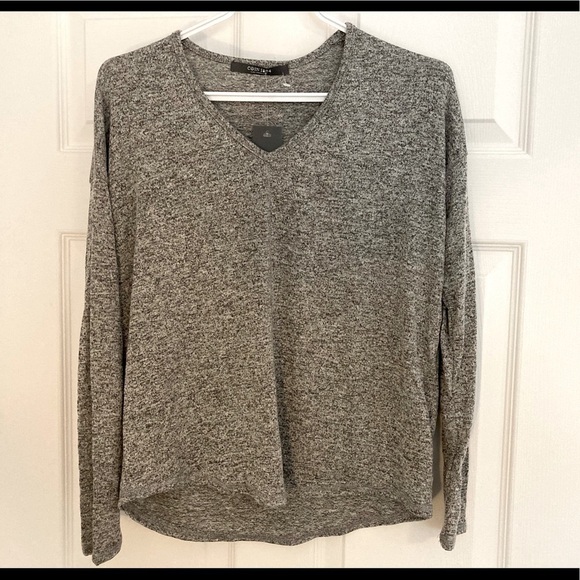 COIN1804 V-NECK SWEATER - size small - Picture 4 of 12